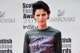Model stella tennant has died suddenly aged 50 just days before christmas, her family confirmed stella tennant and karl lagerfeld walk the runway at the chanel: Nmlvkp314ycolm