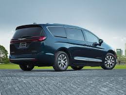 View detailed specs, features and options for all the 2020 chrysler pacifica hybrid configurations and trims at u.s. 2021 Chrysler Pacifica Hybrid Prices Reviews Vehicle Overview Carsdirect
