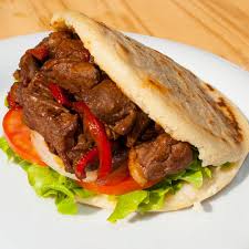 Arepa de Lomo Asado
