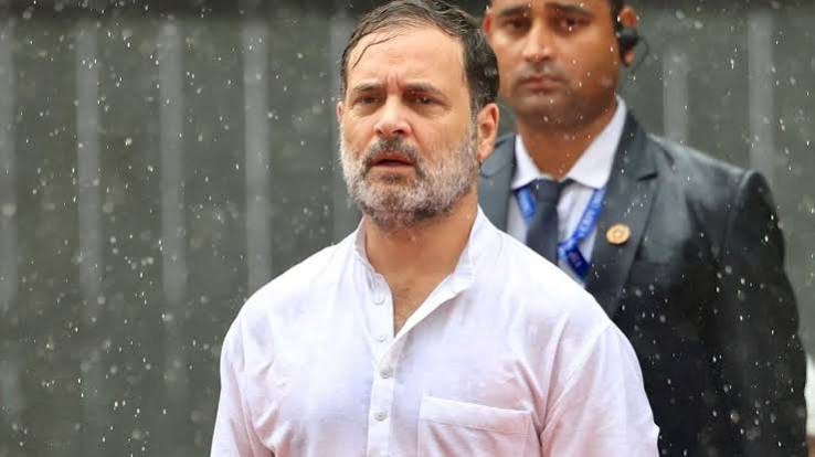 लाल किले पर नहीं पहुंचे राहुल गांधी, BJP ने बता दिया पाकिस्तान प्रेमी