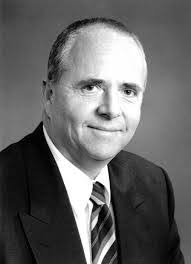 Ian Woolf's Instagram, Twitter & Facebook