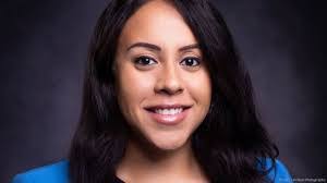 Cassandra Booth's Instagram, Twitter & Facebook