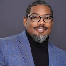 Walter Whitlow's Instagram, Twitter & Facebook