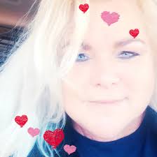 spent my ACTUAL ENTIRE LIFE wondering why i wasn't worth keeping... and  fighting for a real space with people who were never capable of giving any  real space at all. this dislodges