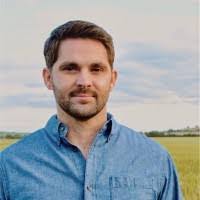 Brandon Esser's Instagram, Twitter & Facebook