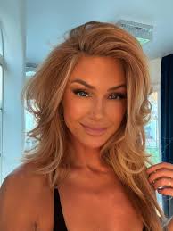 Why did the hockey player join a band? He wanted to play lead stick. 🏑🥅🤣  Happy Friday! 💕 How was your week?