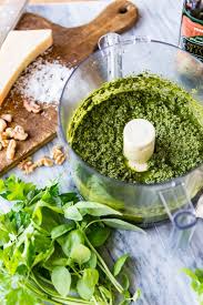 This Basil Walnut Pesto Recipe Comes Together In 15 Minutes With Just 6 Ingredients Great For Pasta Sandwich Spr Walnut Pesto Basil Walnut Pesto Pesto Recipe