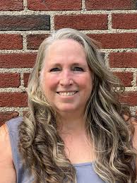 📸 Cast Spotlight: LeAnne Gault as Christina Drayton! 🎭✨ Meet LeAnne Doss  Gault, an accomplished actress and theatre veteran bringing Christina  Drayton to life in Guess Who's Coming to Dinner! A past