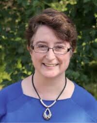 Julie Hoyt's Instagram, Twitter & Facebook