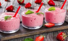 Mousse Paradisiaque Inratable Aux Fraises Et Au Jell O C Est Que Du Bonheur Food Mousse Recipes Fine Dining Desserts