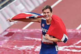He won two gold medals at the 2018 european championships, in the 1500 and 5000 me. Aynnapbyo Sqym