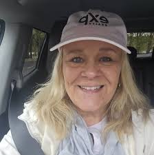 Elias Friedman, the man behind The Dogist, captures images and stories of  the dogs he meets all around the world, bringing smiles to his millions of  followers. Dana Jacobson met up with