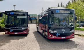 Roma, bus senza freno a mano semina panico a Ciampino: l’accaduto