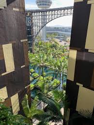 Singapore changi airport, commonly known as changi airport, is a major civilian airport that serves singapore, and is one of the largest tra. Das Crowne Plaza Changi Airport Hotel Singapur Hometravelz Der Personliche Reiseblog