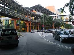 The station is located on the western edge of bandar tun razak and the salak expressway (e37). Persatuan Peniaga Pusat Komuniti Bandar Tun Razak Jejantas Pejalan Kaki Terus Dari Lrt Station Ke Aras 2 Pusat Komuniti Bandar Tun Razak Facebook