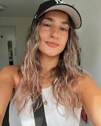 REBECCA LEVY (@rebeccalevymusic) • Instagram photos and videos