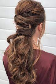 36 offres en ligne ! 20 Superbes Coiffures De Bal De Promo Qui Sont Totalement Instagram Coiffure De Bal Cheveux Courts Mode Coiffure