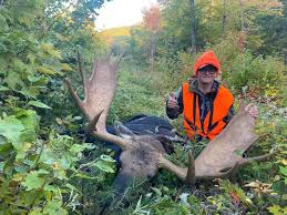 RÉSULTATS BIG BUCK 2024 RESULTS 🫎 MOOSE 143 pts Ginette Babineau 136 pts  Claude Leblanc 120 7/8 pts Florent Richard 100 pts Donald Gallant 🦌 DEER