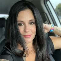 400+ "Beth Hicks" profiles