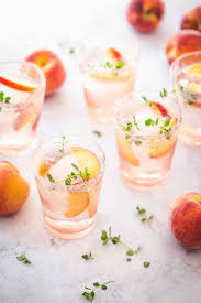 Summer Feeling Mit Dem Pfirsich Thymian Fizz Liz Friends Fizz Pfirsich Lebensmittelfotografie