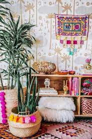 Bohemian interiors are a mix and match for everything and anything. 62 Inspirational Diy Boho Chic Decor Ideas On A Budget