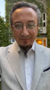 Somos as marcas que deixamos com nossas marcas. Somos o resultado disso. ,  Da transformação que operamos. Do impacto que causamos. E do sentido e  significado que tudo isso dá ao que somos. , Para mim, ...