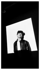 Perfect for engagments or an anniversary photo session. Projector Photoshoot Ideas Home Photography Ideas Men About Different Photo I Creative Portrait Photography Portrait Photography Men Photoshoot Photography