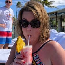 Beth Bugg's Instagram, Twitter & Facebook