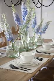 Episode 2 Season 5 Hgtv S Fixer Upper Chip Jo Gaines Dining Table Decor Chip And Joanna Gaines Summer Centerpieces