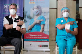En perú, el número de muertes supera ya los 43 mil fallecidos, sin contar los efectos económicos en el país. Vacuna Covid 19 Colegio De Enfermeros Del Peru