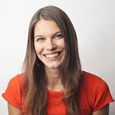 Catherine Larose's Instagram, Twitter & Facebook