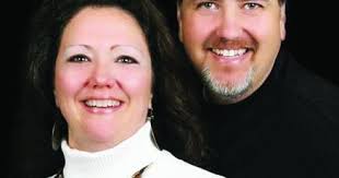 Robertson, Sipes to wed February 28