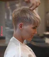 Chic Ideas About Short Ash Blonde Hairstyles Shorthair Ashblonde Shorthairstyles Blondehair Short Hair Styles Hair Styles Super Short Hair
