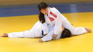 pin auf women in martial arts