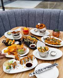 The place has the casual, funky vibe, similar to cactus club. Browns Socialhouse Queen Elizabeth Theatre Social Sips Bites