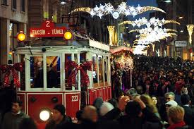 13 Reasons Istanbul Is Basically A Giant Amusement Park Turquie Istanbul Istanbul Turquie