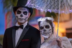 Voir plus d'idées sur le thème maquillage, maquillage halloween la fête des morts (día de muertos) est une fête mexicaine qui n'a aucun rapport avec halloween mais on peut toujours s'ins. 5 Faits Surprenants Sur La Fete Des Morts Mexicaine Tout Un Blogue