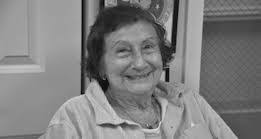 Paulette Slade's Instagram, Twitter & Facebook