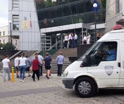 Greşita calificare a căii de atac apel in loc de recurs pentru infracţiuni pentru care punerea in mişcare a acţiunii penale se face la plângerea prealabilă a persoanei vătămate. ArestaÈii Din Dosarul PeÈtelui Contaminat Important Din Europa EliberaÈi De Curtea De Apel ConstanÈa Evenimentul Zilei