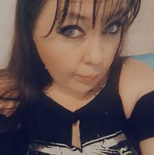 What are these rocks found along the S. Umpqua River?