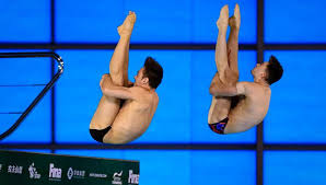Daley, who had previously won two olympic bronze medals, and diving partner matty lee won a thrilling men's synchronised 10m platform gold at tokyo 2020. Tom Daley Wins Great Britain S First Gold Of The Week In 10m Synchro