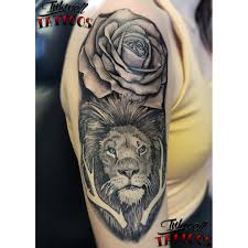 Consequently, this tattoo suggests that beneath the lion's ferociousness, and fearlessness is a calm and composed individual. Inkwell Tattoos Ø¹Ù„Ù‰ ØªÙˆÙŠØªØ± Lion And Rose Arm Piece Tattooed By Emmet Tattoo Tattoos Inkwell Inkwelltattoo Ink Bodymod Bodymodification Art Liontattoo Inkwelltattoos Rosetattoo Animaltattoo Blackandgraytattoo Armtattoo Flowertattoo