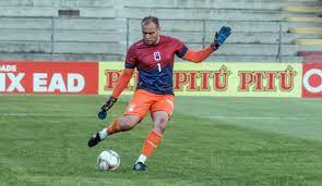 Parana clube is currently on the 10 place in the serie c table. Adversario Do Parana Clube Na Serie C Tenta Levar O Goleiro Renan Bem Parana