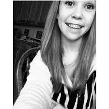 Lily Beyer's Instagram, Twitter & Facebook