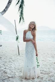 Une cérémonie romantique sur la plage n'attend que vous en portant cette jolie robe de mariée, signée lorafolk. Inspiration Un Mariage Sur La Plage Save The Deco