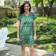 Outfit mix-ups and just plain fun with girlfriends Liv and Juniper from the  video marketing team at the cabi home office. Real women. Fabulous clothes.  That's cabi. See all of these pieces