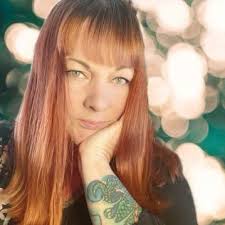 Jackie Busch (@liquidlingo)