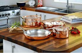 Puedes encontrar baterías de cocina baratas para disfrutar del placer de cocinar al. El Glamour Llega A La Cocina Con Estas 12 Espectaculares Baterias De Cobre