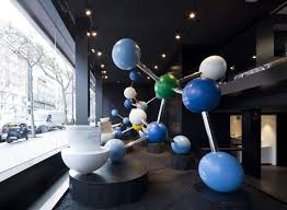 Roca Gallery The Roca Formula Windows By Culdesac Madrid Spain 02 Roca Gallery The Roca Formul Retail Design Retail Design Blog Visual Merchandising Displays