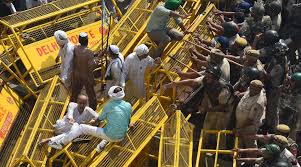 Farmers were seen beating drums, dancing, singing, and playing holi. Farmer Protest Centre Accepts Seven Demands But Protests To Continue